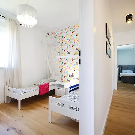 Lola's Luxury Apartment *